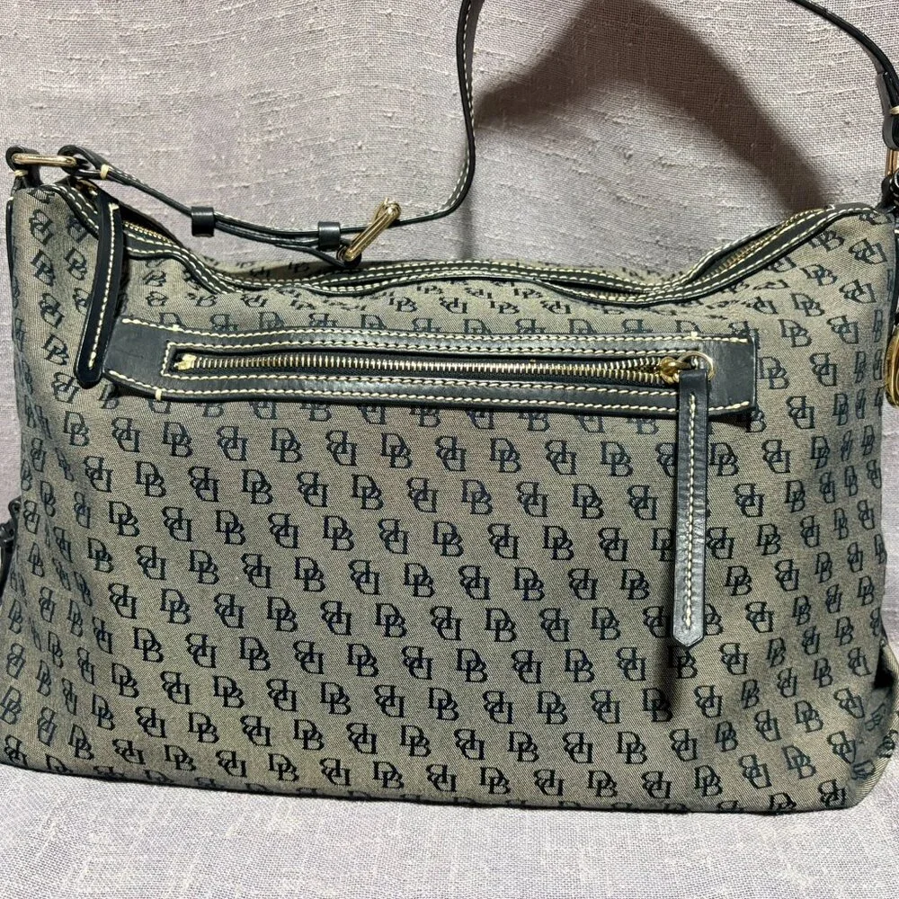 Dooney & Bourke Hobo bag